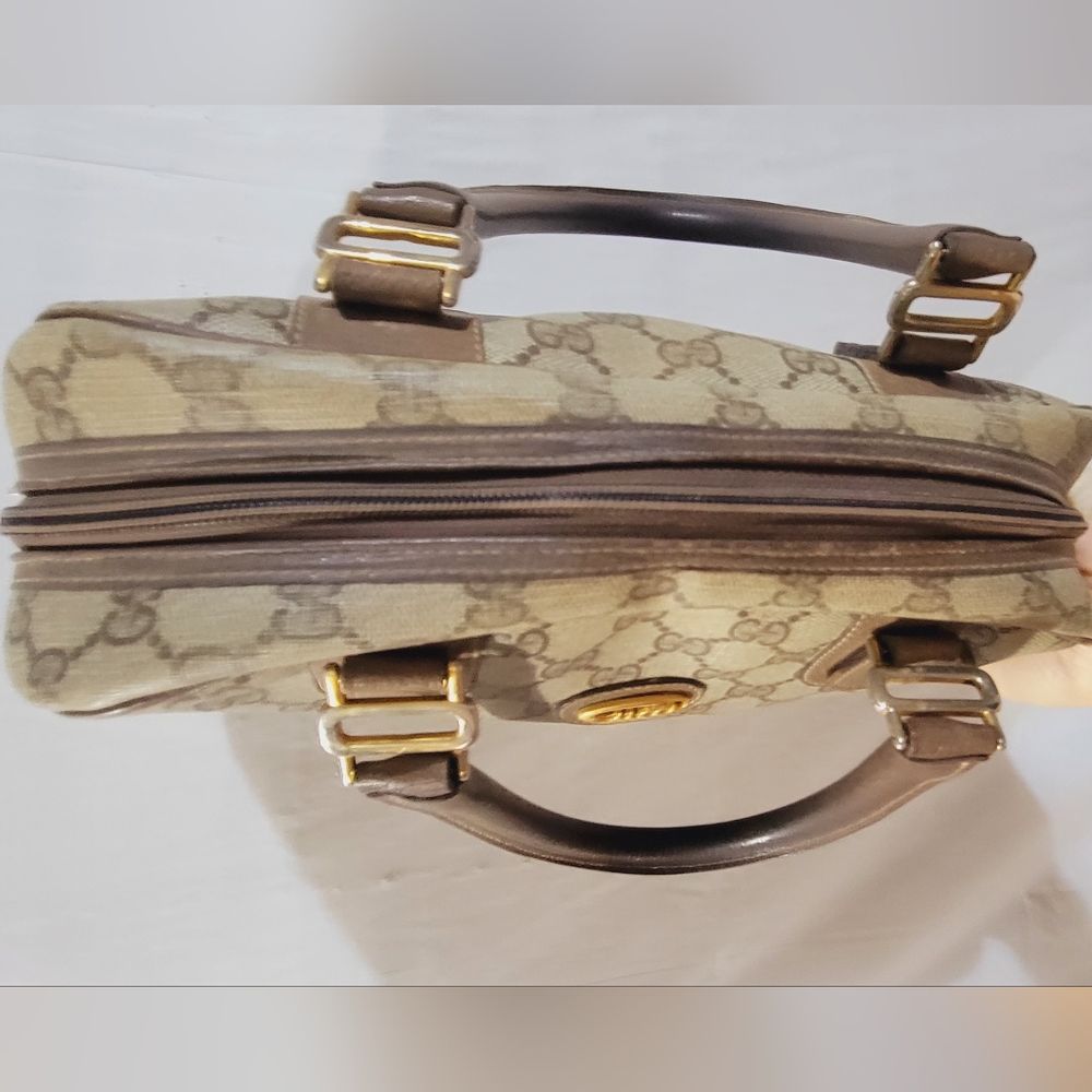 SOLD // Authentic Vintage Gucci Satchel Purse - Picture 10 of 15